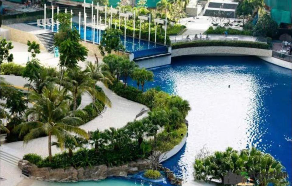 Azure South - Wave Pool - Heart Of The City Paranaque City Luaran gambar