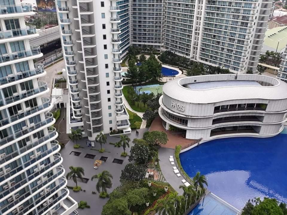 Azure South - Wave Pool - Heart Of The City Paranaque City Luaran gambar